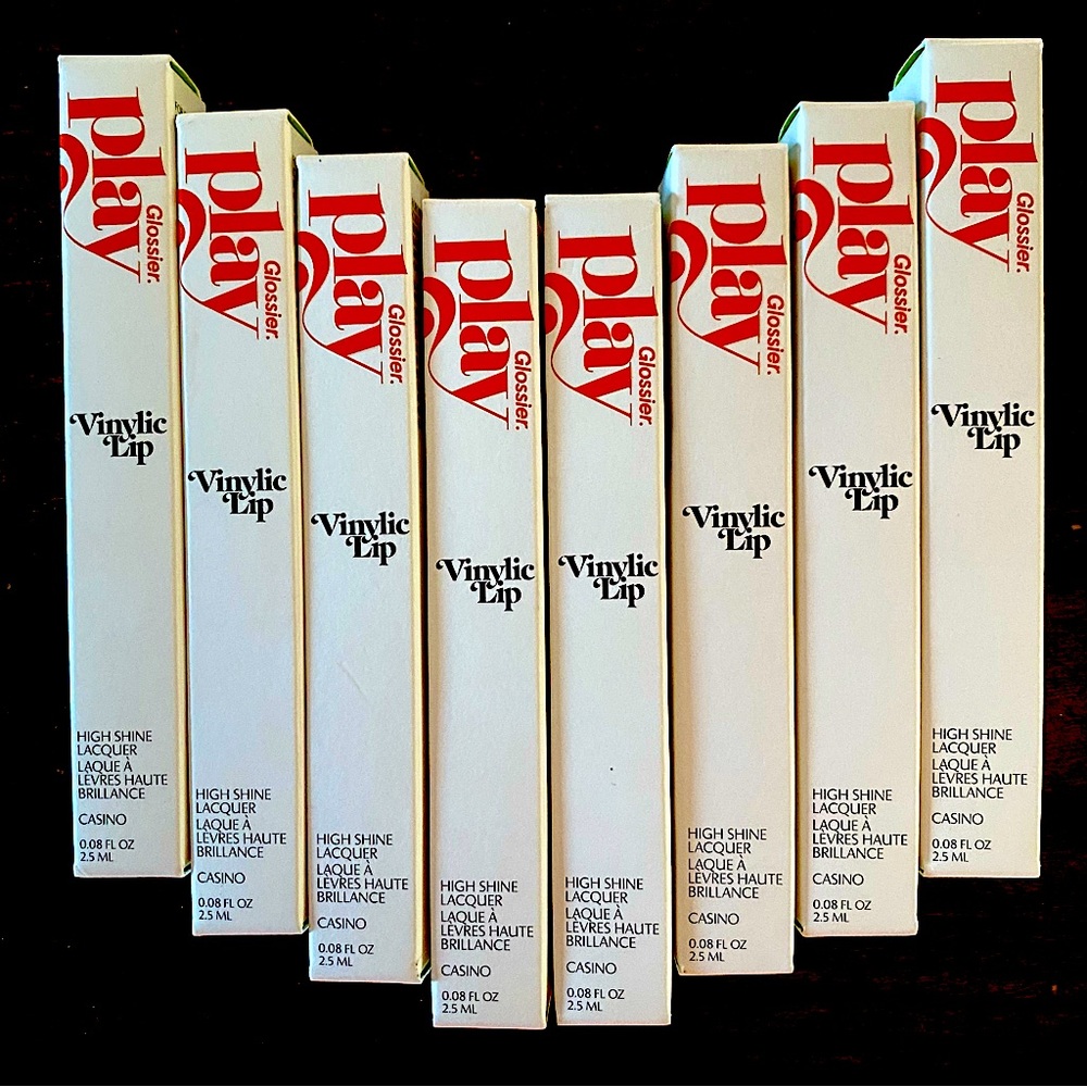 Glossier Play - Vinylic Lip - High Shine Lacquer in Casino